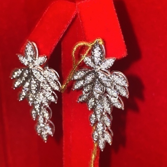 Dimond Gorgeous Earrings “Versailles” 14K white gold natural earth Dimond only - Picture 1 of 7